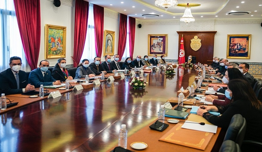 Le conseil des ministres adopte une série de projets de décrets