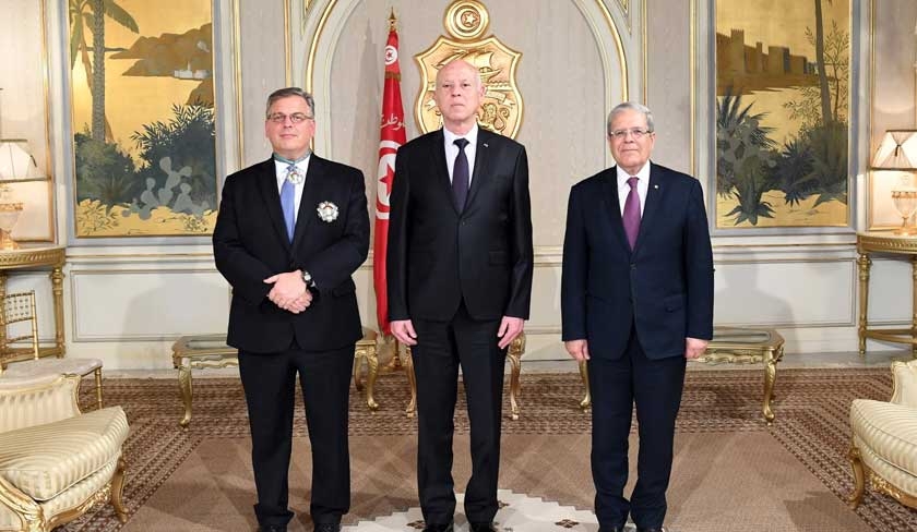 Saed dcore Bloom de la mdaille de grand-officier de l'ordre de la Rpublique