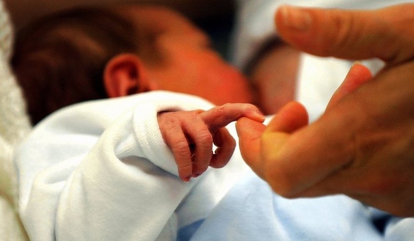 Trafic de bébés : mandats de dépôt contre trois femmes