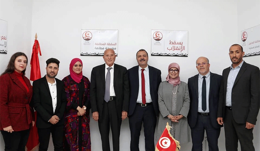 Ahmed Njib Chebbi se runit avec les dirigeants de Tunisiens pour la Dmocratie