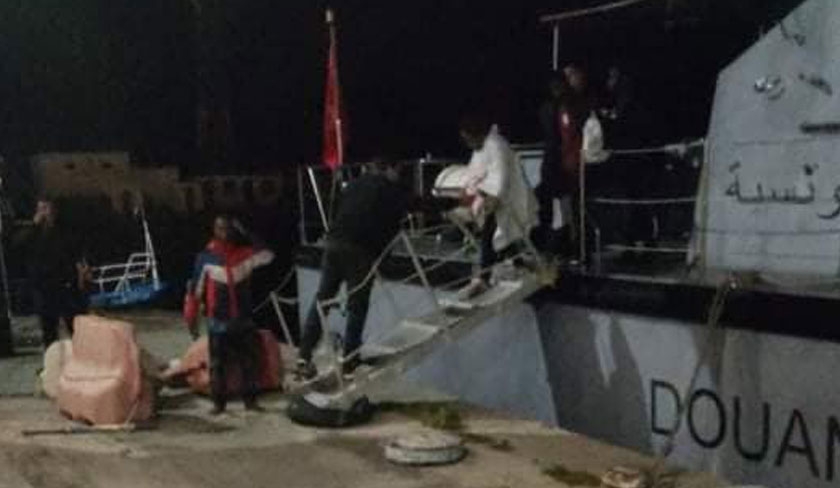34 migrants clandestins sauvs par lunit maritime de la douane de Mahdia