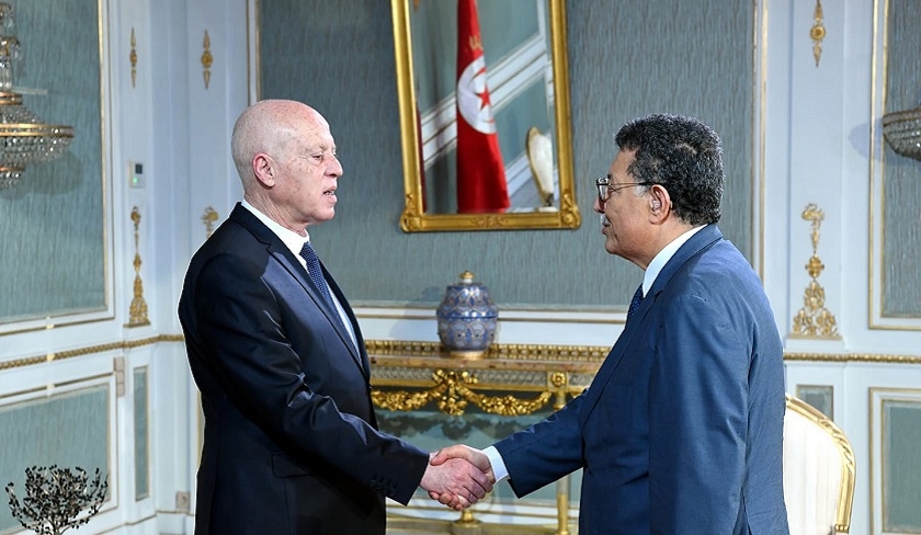 Kaïs Saïed discute de la commission nationale avec Brahim Bouderbala