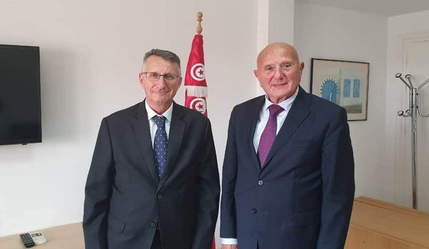 L’ambassadeur d’Allemagne au siège du Front du salut national