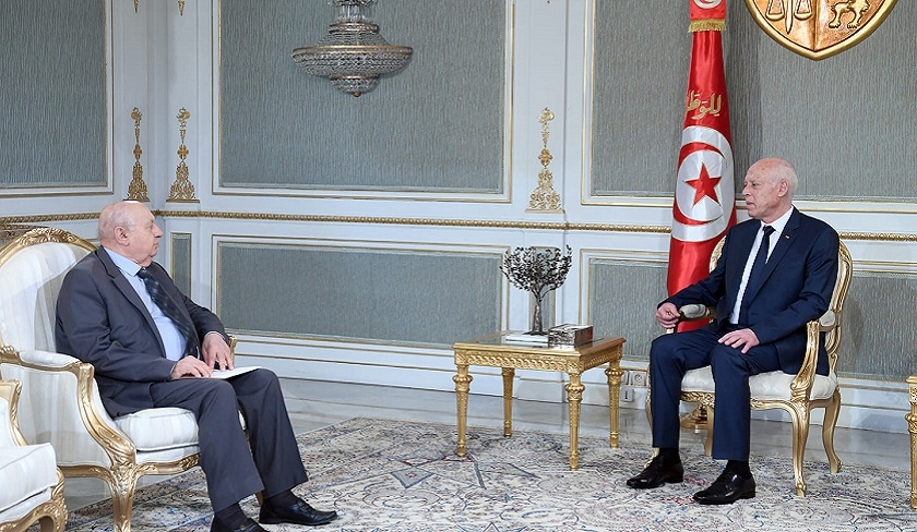 Sadok Belaid désigné président coordinateur de la commission consultative