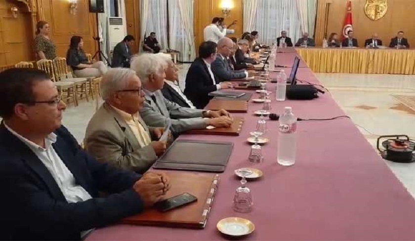 Démarrage de la deuxième réunion du comité des affaires sociales et économiques