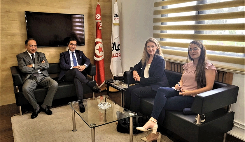 Fadhel Abdelkefi reçoit l’ambassadrice du Royaume-Uni