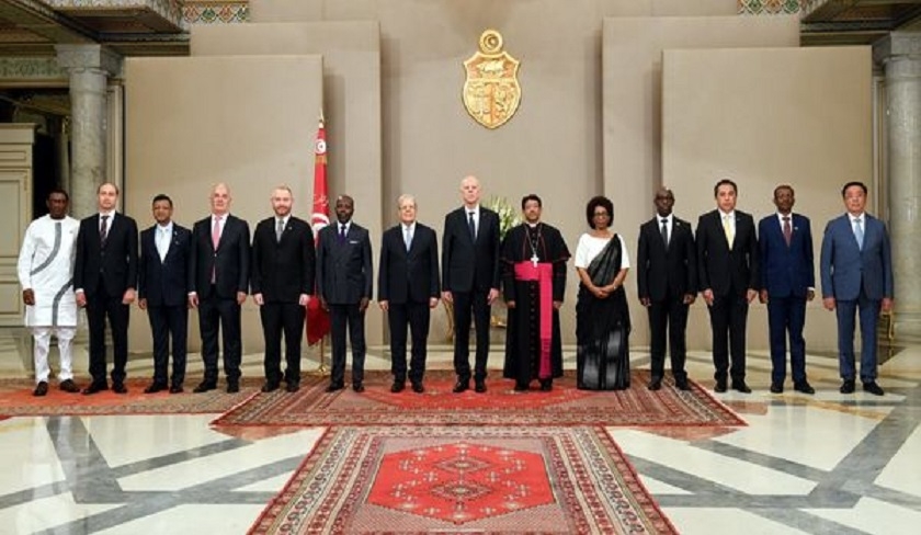 Kaïs Saïed reçoit les lettres de créance de nouveaux ambassadeurs non-résidents