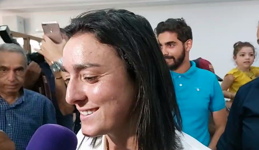 Ons Jabeur accueillie en fanfare à l’aéroport Tunis-Carthage