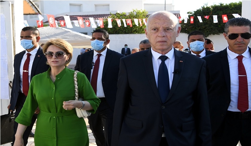 Référendum - Kaïs Saïed et Ichraf Chebil votent à Ennasr