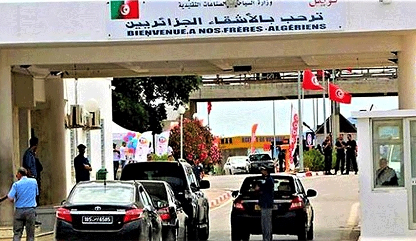 Kaïs Saïed décide d'annuler le test PCR pour les Algériens quittant la Tunisie