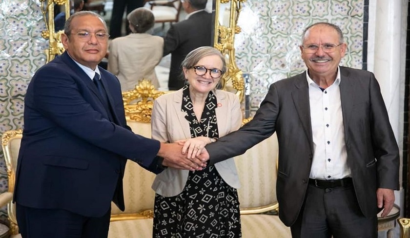 La présidence du gouvernement, l’UGTT et l’Utica s’engagent à entamer un dialogue social transparent