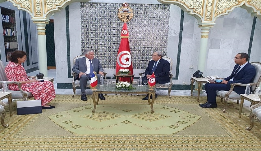 Othman Jerandi s’entretient avec l’ambassadeur français André Parant