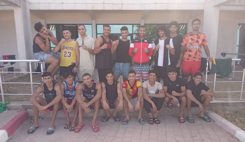 L’équipe nationale de boxe a-t-elle vraiment fui à l’étranger ?