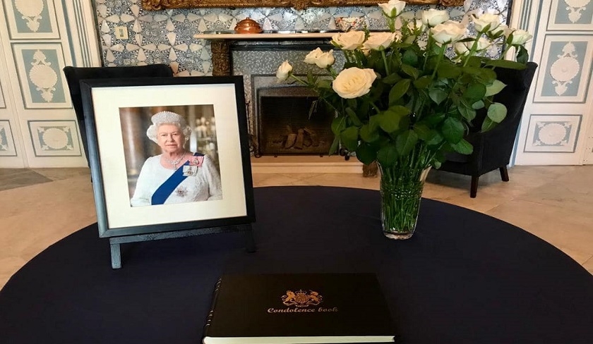L’ambassade du Royaume-Uni ouvre un registre de condoléances à la résidence britannique