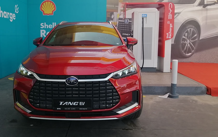 Inauguration de la première borne de recharge rapide BYD à la Station Shell Grombalia