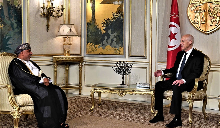 Kaïs Saïed reçoit l'ambassadeur du sultanat d'Oman en fin de mission

