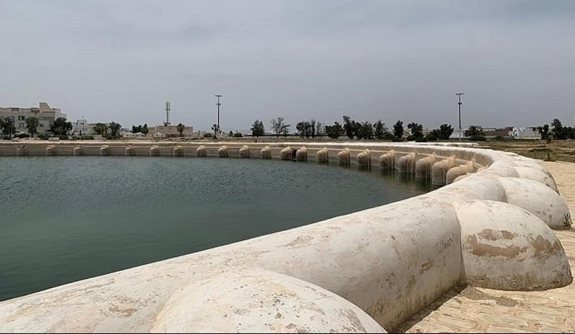 L’Institut national du patrimoine précise que le badigeonnage à la chaux n’altère en rien la Feskia de Kairouan