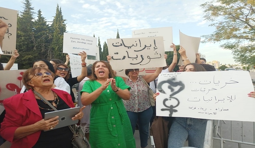 En photos - Manifestation de soutien aux Iraniennes  Tunis