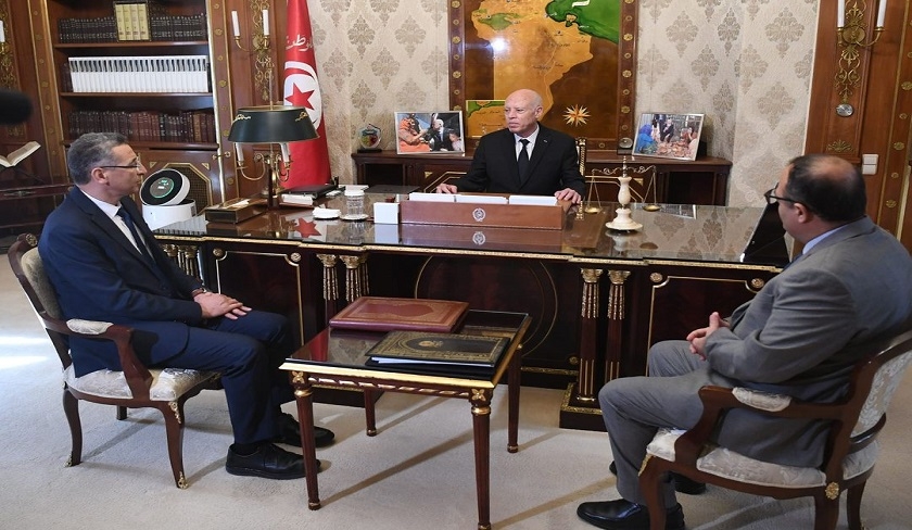 Kaïs Saïed évoque avec Taoufik Charfeddine un code de conduite pour les forces de sécurité intérieure