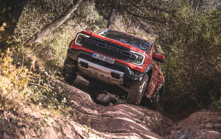 Le Ford Ranger Raptor ouvre la voie au lancement du nouveau pick-up Ranger