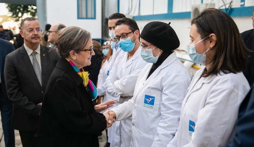 Najla Bouden et Ali Mrabet en visite à l’institut Salah Azaïz