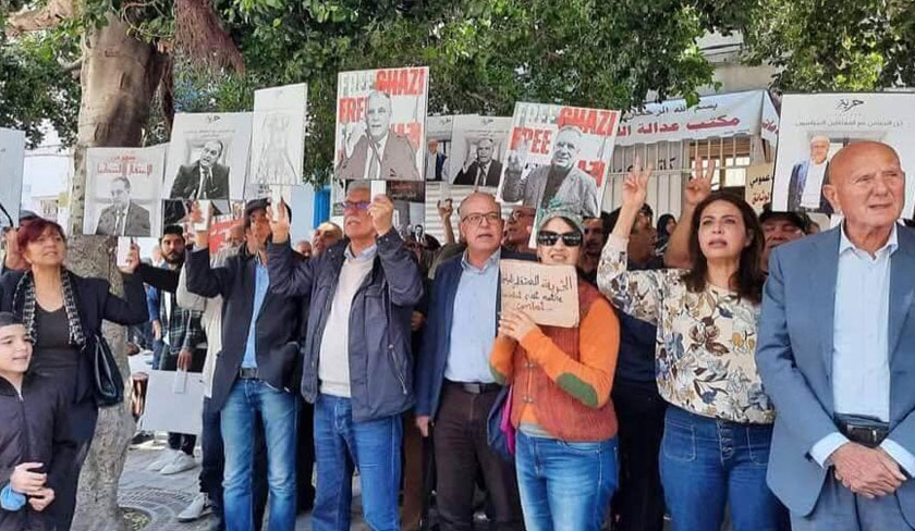 Les opposants de Kas Saed protestent et appellent  la libration des dtenus politiques