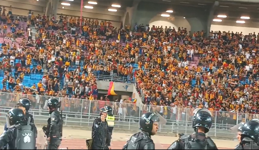 Heurts entre les supporters de lEST et la police au stade de Rads
