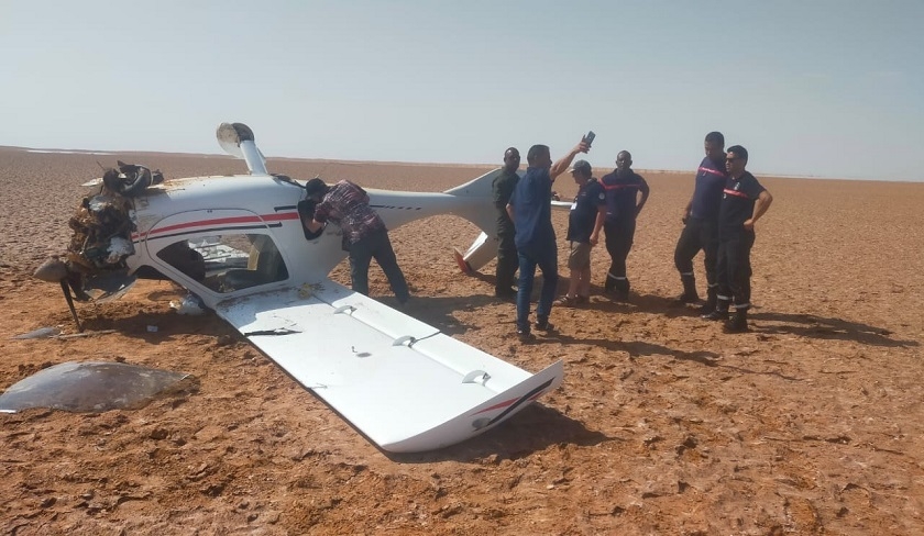 Deux avions lgers scrasent  Tozeur faisant deux morts et deux blesss

