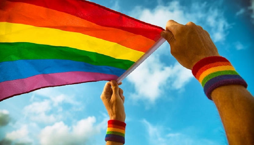 Contre l’homophobie, les internautes tunisiens font suspendre le compte TikTok de Malek Khedhri